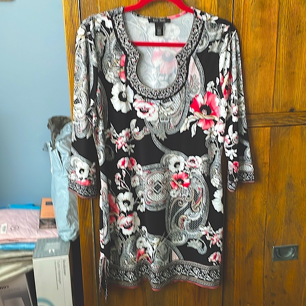Reduced $23 White House Black Market Dress Size L